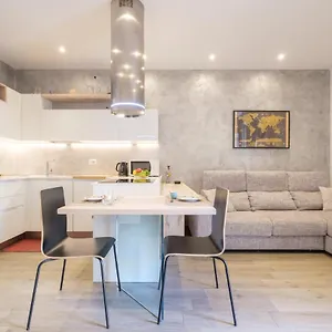  Appartamento Cairoli 9 By Italia